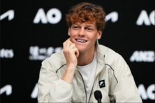 بطولة أستراليا: سينر بدعم من الجمهور وديوكوفيتش بمساعدة "شجرة" وكيز بـ"عقلية البطلة"