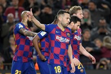 خاص: مشاكل برشلونة لا يحلها تغيير المدربين 