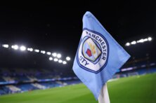 مسؤولون في البريمييرليغ يدرسون تعليق مشاركة مانشستر سيتي