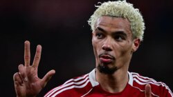 ايكيتيكي يحدد موعد عودته مع ليفربول بعد غياب طويل