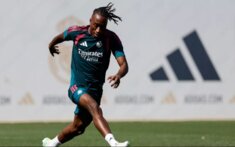 ديوماندي يبدأ مشواره مع ريال مدريد بأول حصة تدريبية