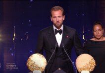 هاري كاين يحصد جائزة أفضل هدّاف لعام 2026