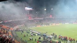 شغب المدرجات يُنهي مباراة في كوبا ليبرتادورس بعد 3 دقائق فقط!
