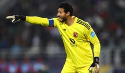 الاهلي يمدد عقد محمد الشناوي موسما اضافيا