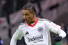 هال سيتي يتفق مع فرانكفورت على ضم باهويا