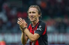 مودريتش يقترب من انهاء مسيرته كلاعب والعودة الى ريال مدريد