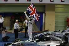 كتلونيا تستقل ولكن، هاميلتون بطل الـ F1، سيدات الهومنتمن ابطال السلة