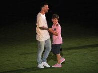 موجز المساء: ميسي يرد بحزم على انتقال تياغو الى برشلونة، فينيسيوس سعيد بإرتباطه الابدي بالريال، الارجنتين تخلّد ذكرى الفوز على انكلترا، وديا" فوز البايرن على استون فيلا والميريا يكتسح قرطبة، برشلونة يقدم عرض باهت من اجل رودري
