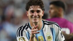 الفاريز يتلقى نصيحة بالانتقال الى برشلونة