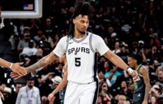كاسل يتصدر قائمة المسجلين في مبارتي الـ NBA  فجر اليوم