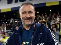 الاهلي يفاوض فيتور بيريرا لخلافة يايسله