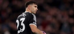 تشيلسي يفاوض استون فيلا لضم ايميليانو مارتينيز