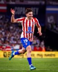 شكوك حول مستقبل الفاريز مع اتلتيكو مدريد وعرض برشلونة