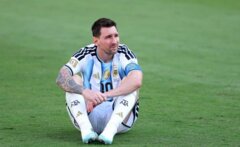 موجز الصباح: رسالة من ميسي الى الجماهير الارجنتينية، فيفا تعلن قائمة اللاعبين للتشكيلة المثالية لمونديال 2026، فوز فنربخشة في تصفيات دوري الابطال، ديبالا ينصف كريستيانو، ناشئات لبنان يتأهل لنصف النهائي غرب اسيا