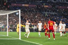 الكالتشيو: روما وصيفا مؤقتا بعد تخطيه جنوى