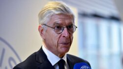 فينغر يشيد بكاريك بعد إسقاط آرسنال