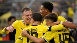 دورتموند يعبر هامبورغ بثنائية في افتتاح البوندسليغا