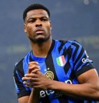 مورينيو يريد دومفرايس في ريال مدريد