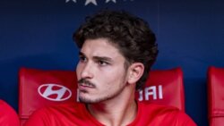 اتلتيكو مدريد يفقد ألفاريز أمام ريال سوسييداد