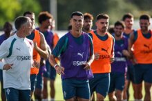 عاصفة رعدية تربك استعدادات البرتغال قبل افتتاح مشوارها في كأس العالم