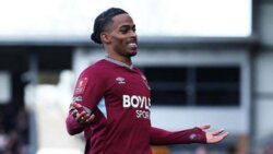 سامفريل لا يزال يفكّر بعرض الهلال الفلكي