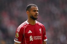 ليفربول منفتح على بيع جاكبو وسط خطة لإعادة بناء الهجوم