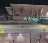 جماهير فيدزيف وودز تشعل مباراة للهواة بأجواء الملاعب الكبرى