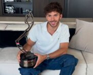 غازلي يتسلم كأس موناكو وسط استمرار الجدل