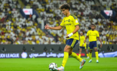 جواو فيليكس يكتب التاريخ مع النصر