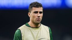 رودري: سأواصل تقديم أفضل ما لديّ اذا بقيت مع السيتي