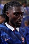 مانشستر يونايتد يجدد اهتمامه بمانو كوني