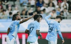 ماريسكا يسجّل فوزه الاول مع مانشستر سيتي امام نجوم الدوري الكوري