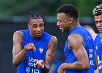 مبابي يحسم موقفه من انتقال أوليسيه إلى ريال مدريد