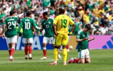 “الفوشيا الكهربائي” يهيمن على أحذية النجوم في مونديال 2026