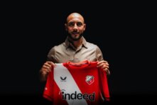 امرابط يبدأ فصلًا جديدًا مع اوتريخت بعمر 39 عامًا