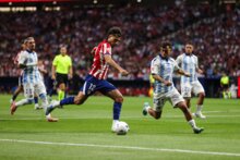 الليغا: اتلتيكو مدريد يبدأ الجولة الأولى بفوز مستحق على ملقا
