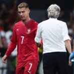 حساب منتخب البرتغال يحتفي بهدف رونالدو رغم ازمته مع جيسوس