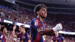 يامال يعادل إنجاز ميسي التاريخي مع برشلونة