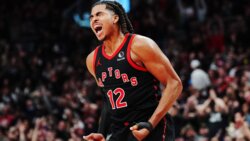 NBA: حامل اللقب نيويورك نيكس يفشل من تسجيل اي فوز بعد 4 مباريات قبل انطلاق الموسم