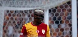 اوسيمين يشيد بقوة برشلونة التاريخية