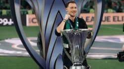 رئيس الاهلي السابق يدافع عن يايسله بعد رحيله