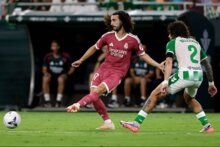 إصابة عضلية تهدد كوكوريلا قبل مواجهة انتر ميلانو