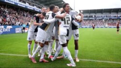 إلفيرسبيرغ يسجل اول فوز في افتتاح الدوري الالماني وثلاثية للايبزيغ