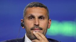 اجتماع سري لخلدون مبارك مع وزير بريطاني قبل الحُكم