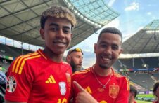 والد لامين يامال يثير الجدل بعد مشادة مع الصحفيين