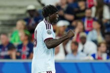لاعب استون فيلا يصبح أصغر هداف في السوبر الأوروبي