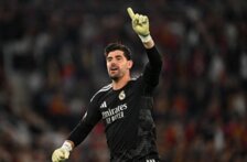 ريال مدريد يراقب حارس تولوز تحسبًا لمرحلة ما بعد كورتوا