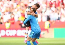 نوير يحقق رقماً تاريخياً في كأس العالم