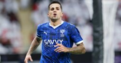 كانسيلو يلتحق بمعسكر الهلال وسط ترقب لمستقبله