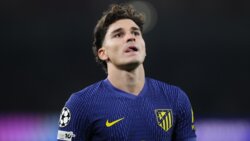 برشلونة واثق من حسم صفقة الفاريز رغم تمسك اتلتيكو مدريد